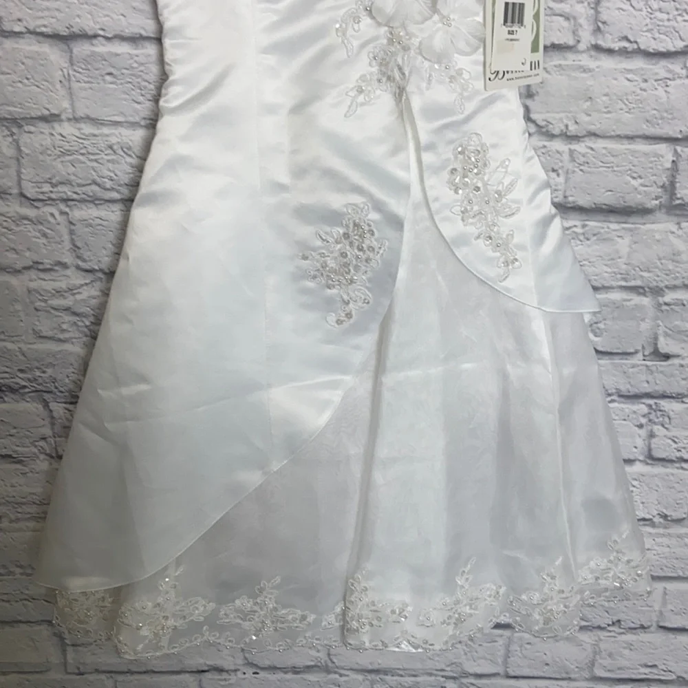 Bonnie Jean Girl's 7 White Asymmetrical Embroidered Lace Formal Dress
